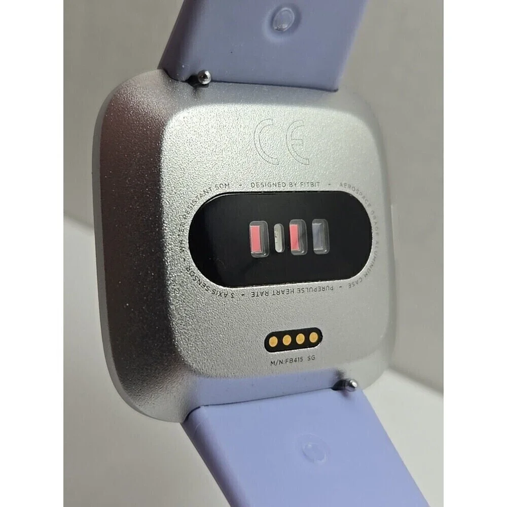 Fitbit Versa Lite Smartwatch Activity Tracker Heart Rate GPS With Charger